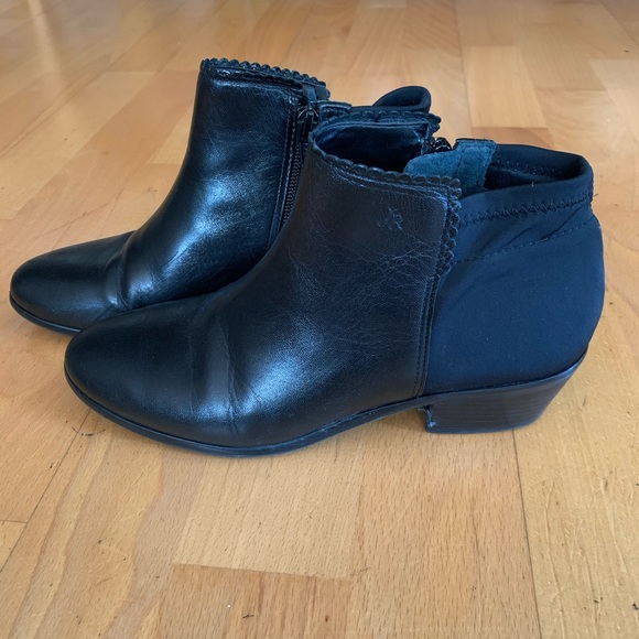 EUC Jack Rogers Bailee Bootie. Black. Size 6.5 - Picture 2 of 6